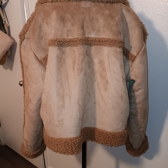 Wild Fable Brown and Tan Teddy Jacket - Picture 2 of 10